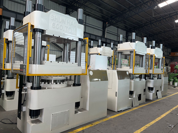 new color melamine molding machine